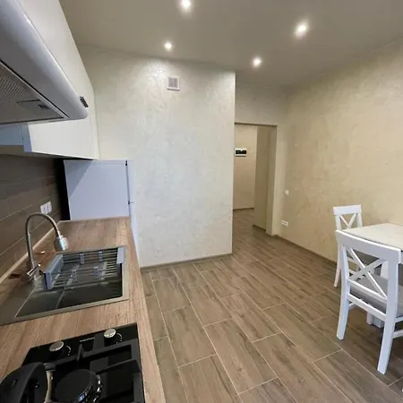 White House * リヴィウ