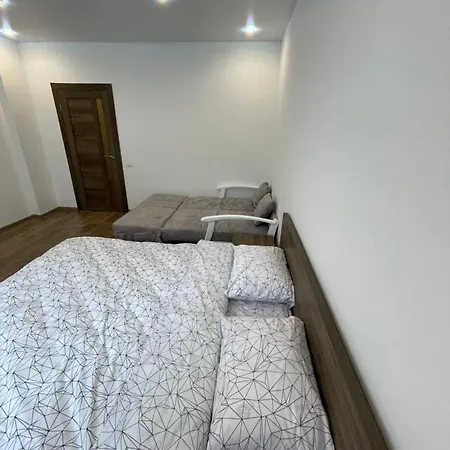 White House * リヴィウ